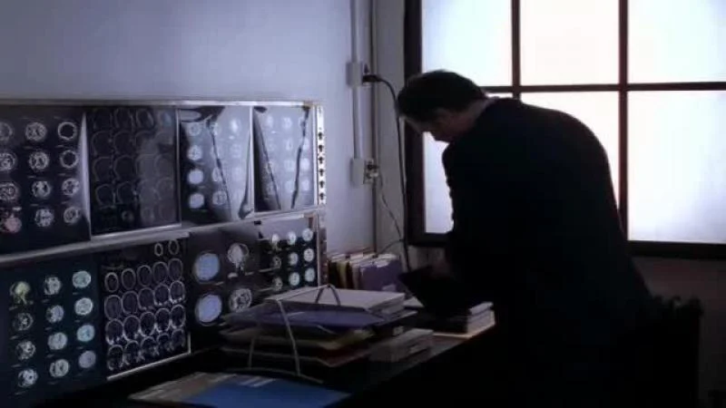 Кадры из сериала Закон и порядок. Преступное намерение (2001)